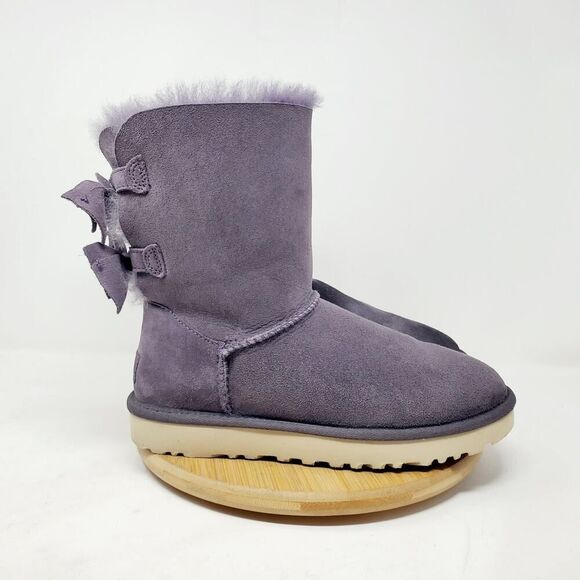 UGG Boots Womens 6 Bailey Bow Purple Suede Winter Shearling Pull On STAIN - Picture 1 of 13